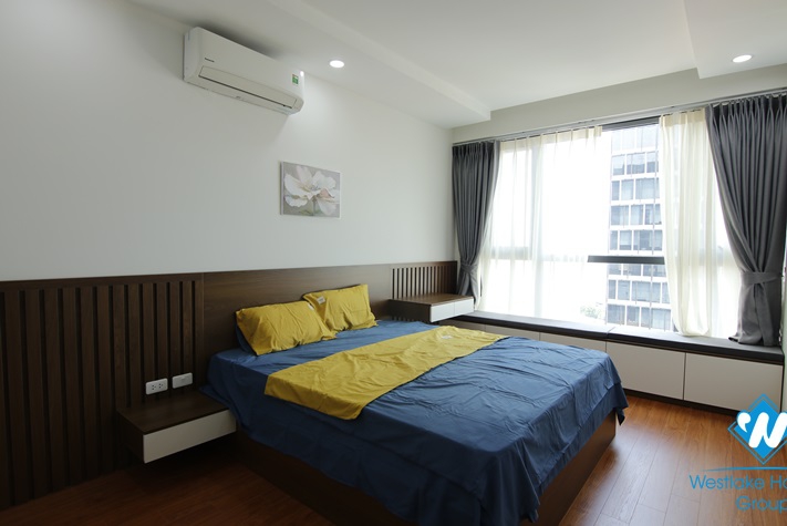 A modern three-bedroom apartment on Lang Ha street, Ba Dinh 
